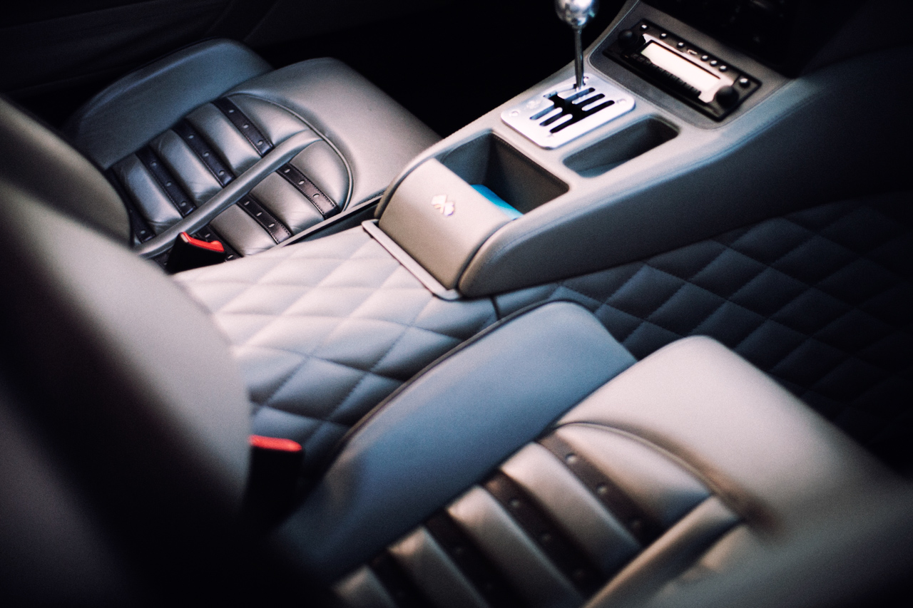 Ferrari 550 Maranello Interior car photo from Burbbble